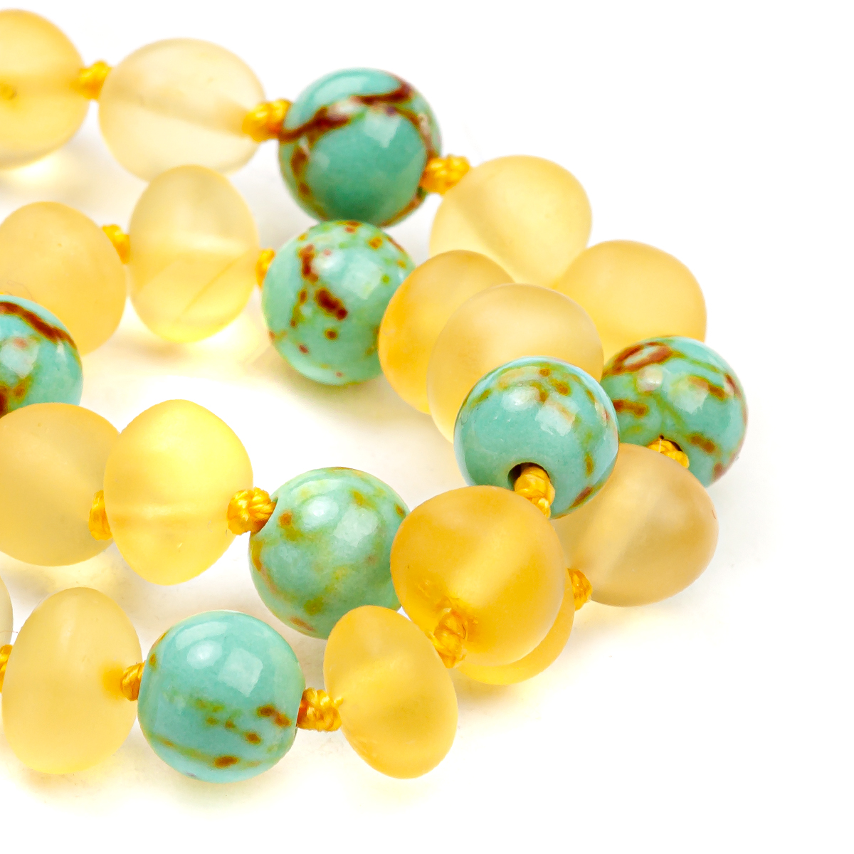 Детские бусы из янтаря и бирюзы